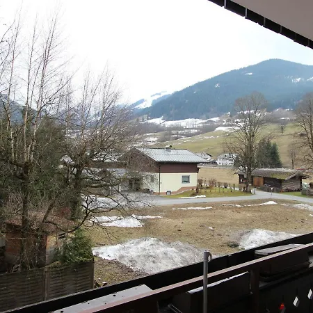 Cosy In Near Ski Lift Apartment *